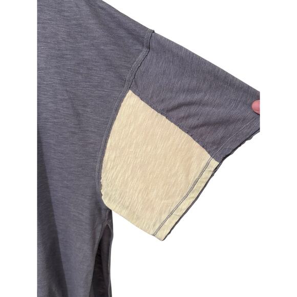 Free People We The Free City Slicker Tunic Graphic Print Top Gray, size Medium - Picture 9 of 10